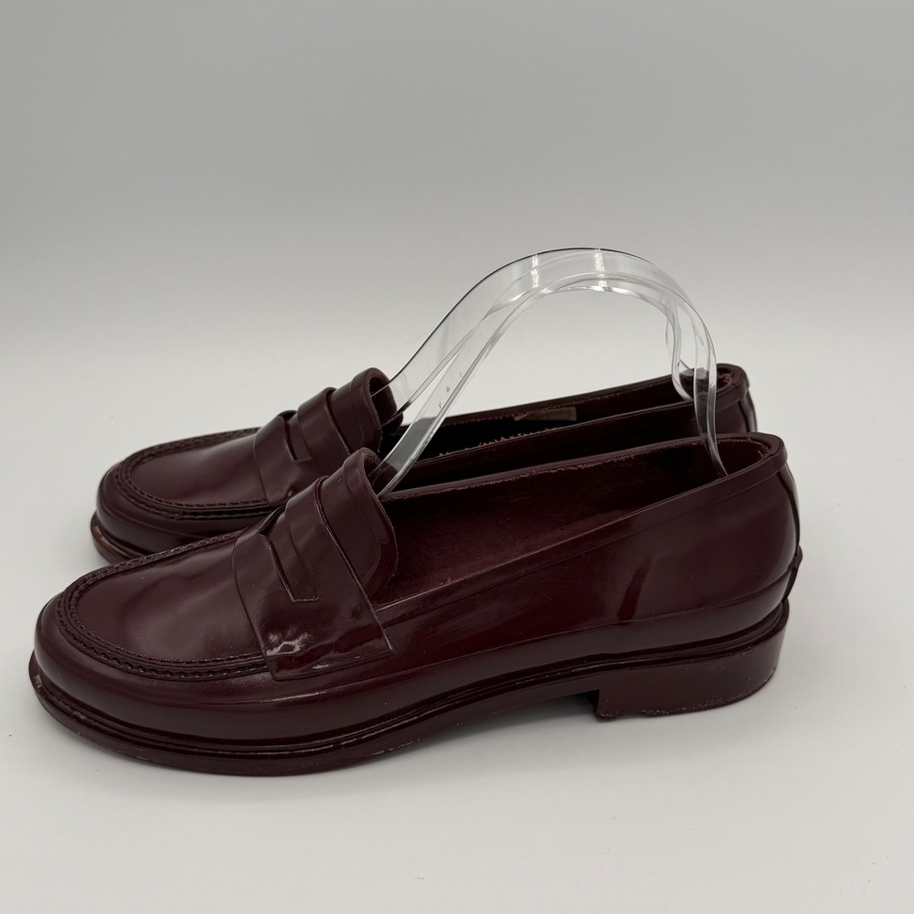 Hunter Women's US 7 Burgundy Gloss Penny Loafers Waterproof Rain Shoes Preppy - Picture 4 of 11